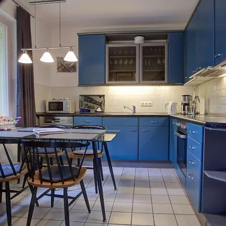 Strandvilla Hubertus - H7 - Maisonette Kandinsky Mit Seitlichem Meerblick Parkplatz Wlan Voll Ausgestattete Kueche Garten Grillplatz Waldbaden Familie Suedlage *