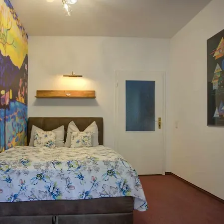 Strandvilla Hubertus - H7 - Maisonette Kandinsky Mit Seitlichem Meerblick Parkplatz Wlan Voll Ausgestattete Kueche Garten Grillplatz Waldbaden Familie Suedlage Lägenhet Boltenhagen (Ostseebad)