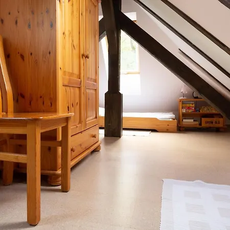 Lägenhet Strandvilla Hubertus - H7 - Maisonette Kandinsky Mit Seitlichem Meerblick Parkplatz Wlan Voll Ausgestattete Kueche Garten Grillplatz Waldbaden Familie Suedlage *