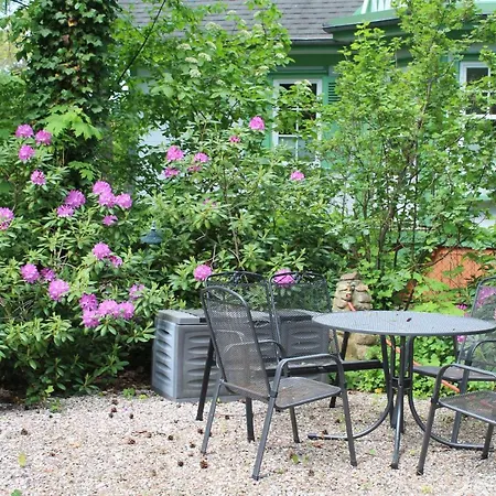 Lägenhet Strandvilla Hubertus - H7 - Maisonette Kandinsky Mit Seitlichem Meerblick Parkplatz Wlan Voll Ausgestattete Kueche Garten Grillplatz Waldbaden Familie Suedlage *