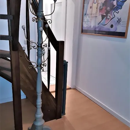 Apartament Strandvilla Hubertus - H7 - Maisonette Kandinsky Mit Seitlichem Meerblick Parkplatz Wlan Voll Ausgestattete Kueche Garten Grillplatz Waldbaden Familie Suedlage Boltenhagen (Ostseebad)