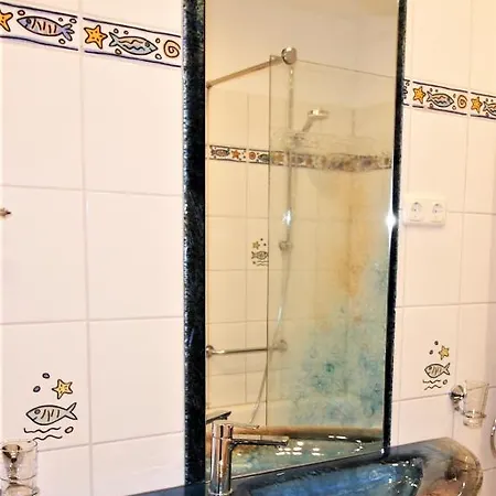 Apartament Strandvilla Hubertus - H7 - Maisonette Kandinsky Mit Seitlichem Meerblick Parkplatz Wlan Voll Ausgestattete Kueche Garten Grillplatz Waldbaden Familie Suedlage