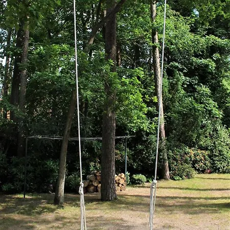 Strandvilla Hubertus - H7 - Maisonette Kandinsky Mit Seitlichem Meerblick Parkplatz Wlan Voll Ausgestattete Kueche Garten Grillplatz Waldbaden Familie Suedlage * Boltenhagen (Ostseebad)