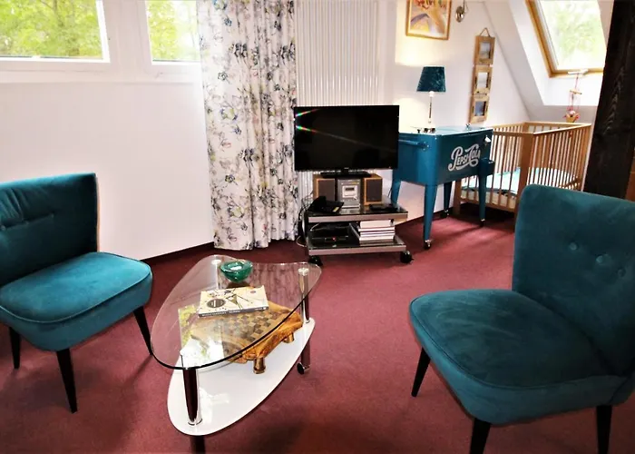 Appartement Strandvilla Hubertus - H7 - Maisonette Kandinsky Mit Seitlichem Meerblick Parkplatz Wlan Voll Ausgestattete Kueche Garten Grillplatz Waldbaden Familie Suedlage