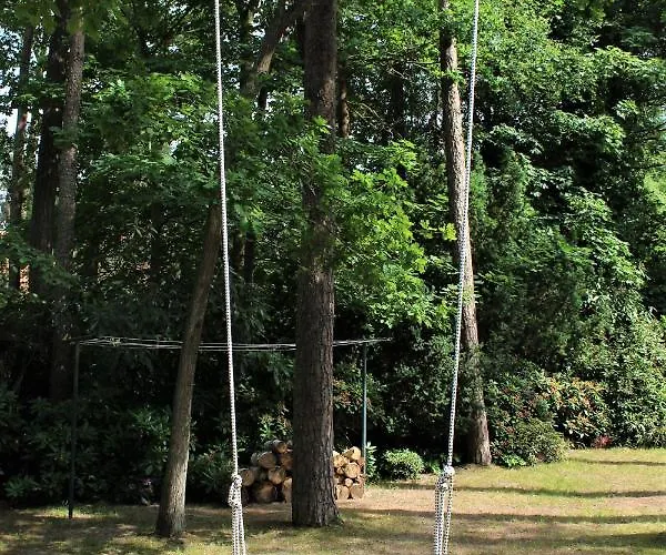 Strandvilla Hubertus - H7 - Maisonette Kandinsky Mit Seitlichem Meerblick Parkplatz Wlan Voll Ausgestattete Kueche Garten Grillplatz Waldbaden Familie Suedlage * Boltenhagen (Ostseebad)